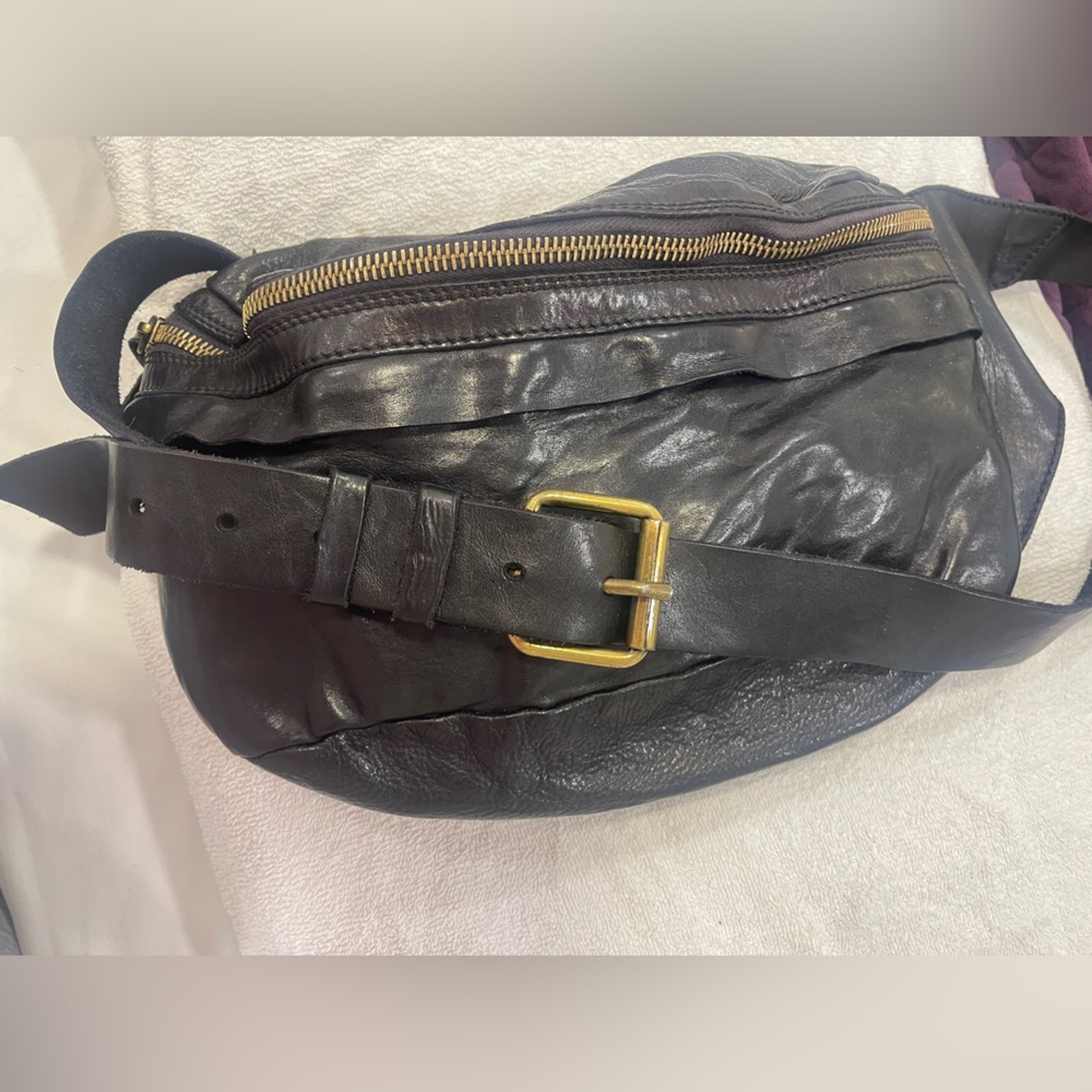 Campomaggi unisex Classic black leather bag! Purchased from Free people - Picture 9 of 15